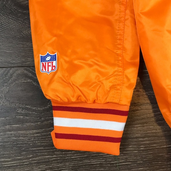NFL X Ultra Game Tampa Bay Buccaneers Mens Retro Style Classic Orange Jacket NEW - Picture 4 of 8